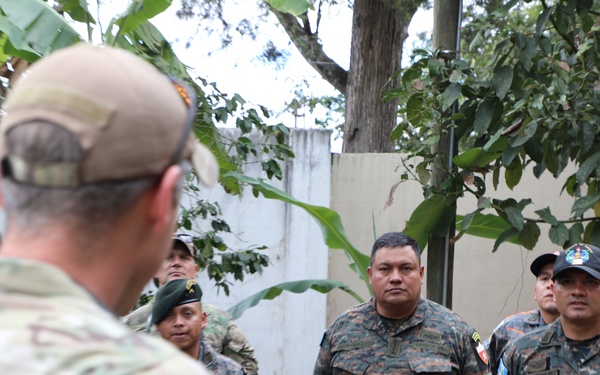 Green Berets teach Guatemalan partners K-9 Handling skills