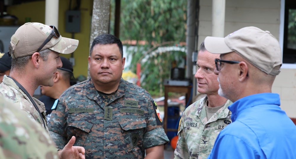 DVIDS - Images - Green Berets teach Guatemalan partners K-9 Handling ...