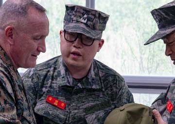 Lt. Gen. Jurney visits the Republic of Korea