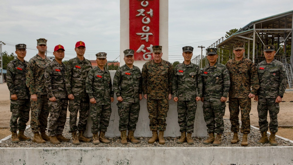 Lt. Gen. Jurney visits the Republic of Korea