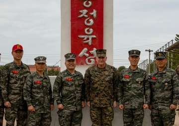 Lt. Gen. Jurney visits the Republic of Korea