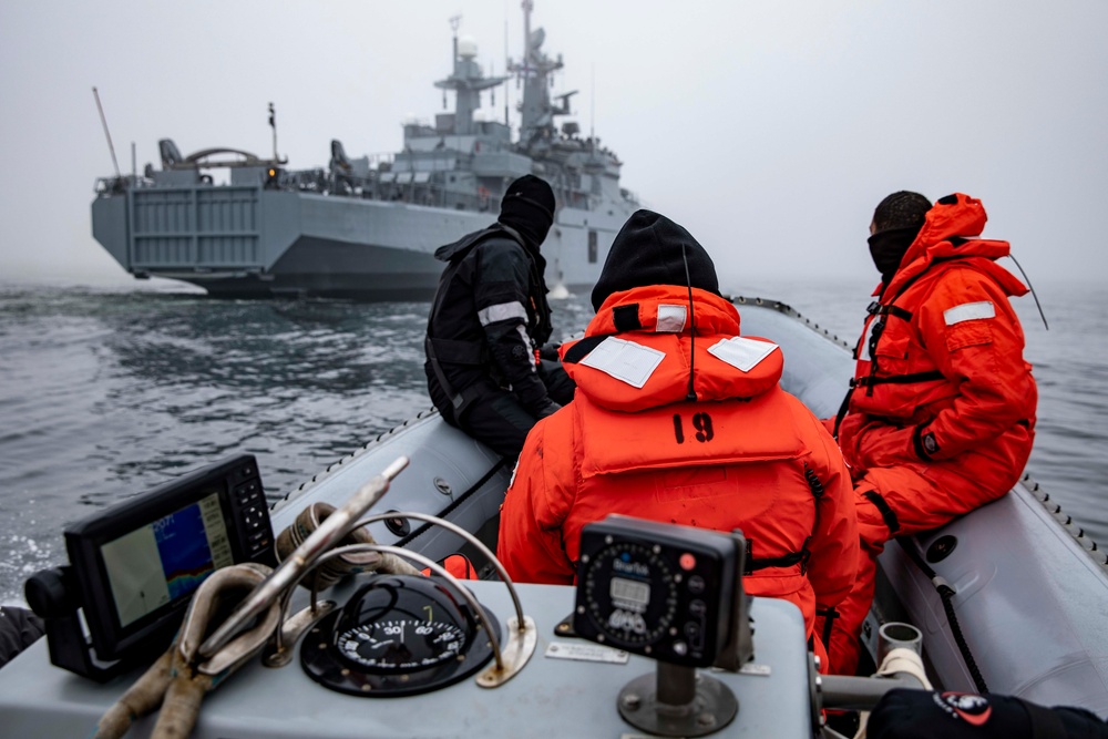 USS Porter Conducts Exercise with English, Finnish Navies