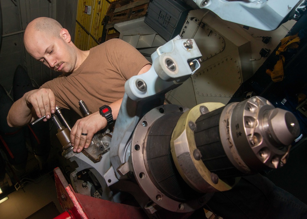 Sailor Installs Dust Cover