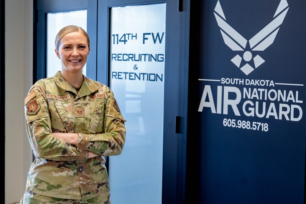 114th Fighter Wing Recruiter Wins National Award