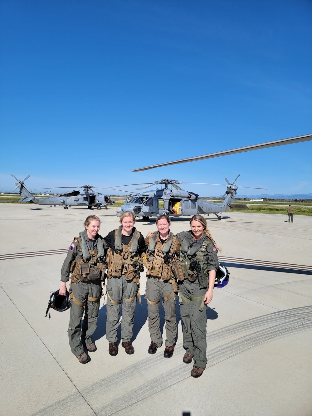 All-Woman Pilot Team of HSC-3 Pose for Photo