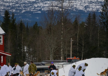 Warmly welcomed, the U.S. contingent arrives
