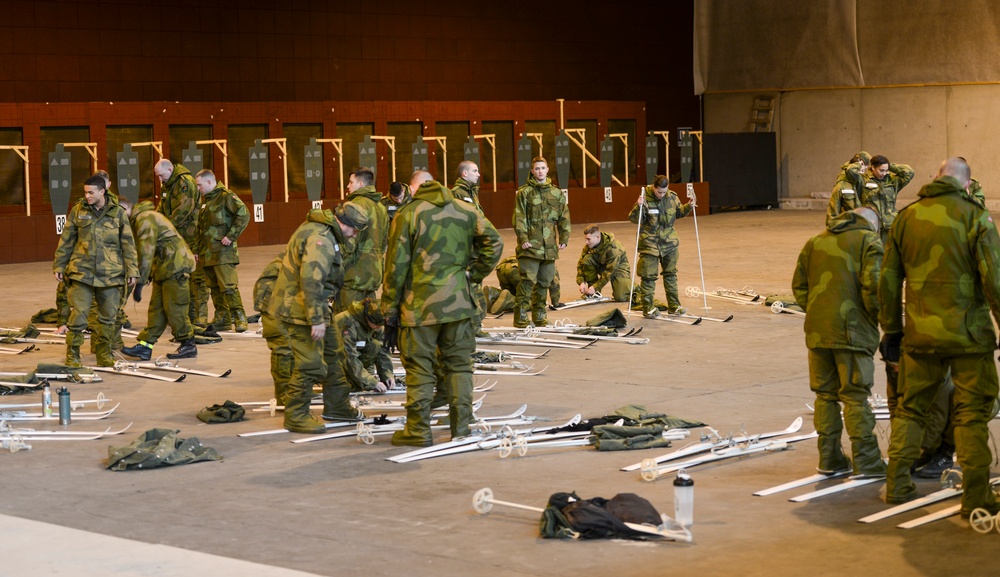 Warmly welcomed, the U.S. contingent arrives