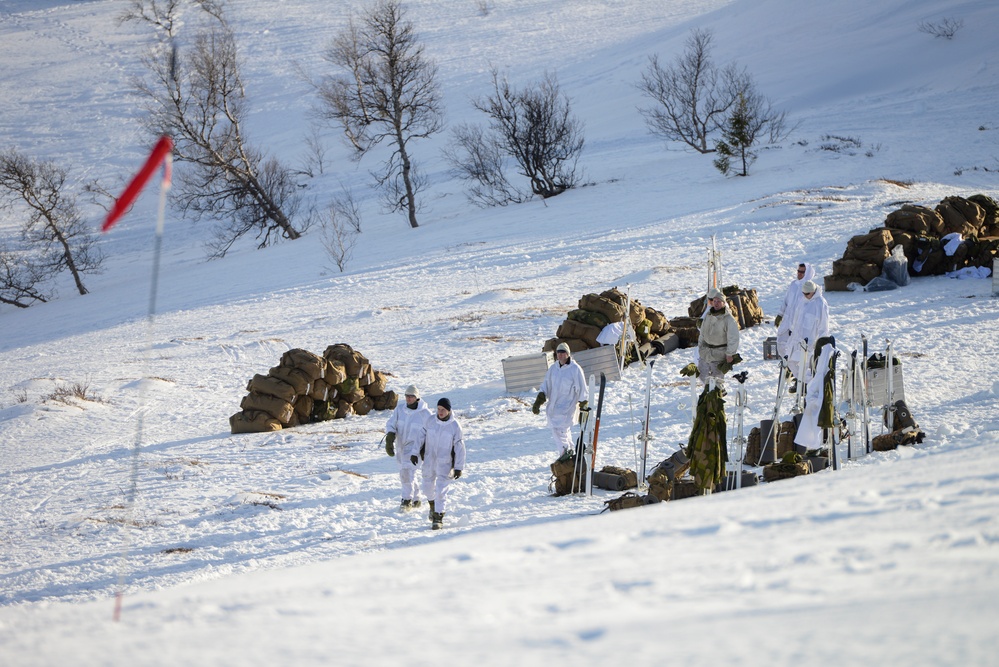 To the top of the mountain and back, NOREX 44 members embrace the Norwegian winter