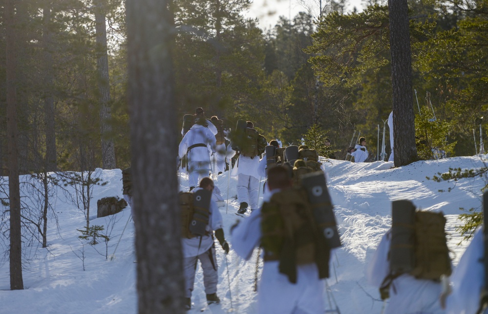 To the top of the mountain and back, NOREX 44 members embrace the Norwegian winter