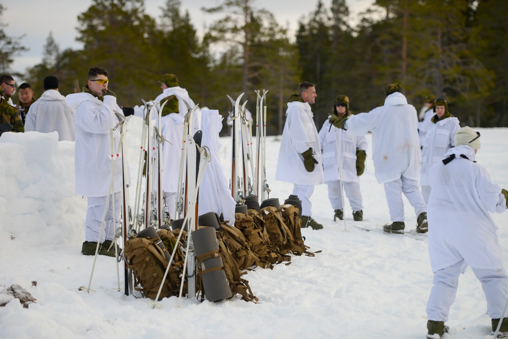 To the top of the mountain and back, NOREX 44 members embrace the Norwegian winter