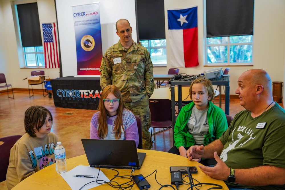 Sixteenth Air Force (Air Forces Cyber) Airmen provide Cyber mentorship in Uvalde