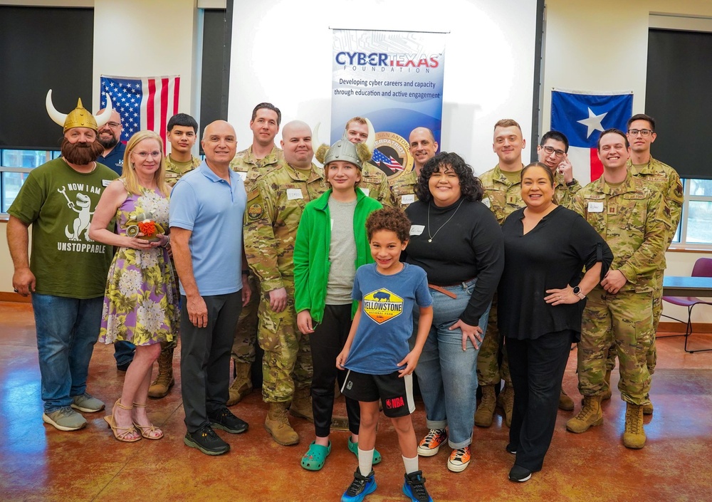 Sixteenth Air Force (Air Forces Cyber) Airmen provide Cyber mentorship in Uvalde