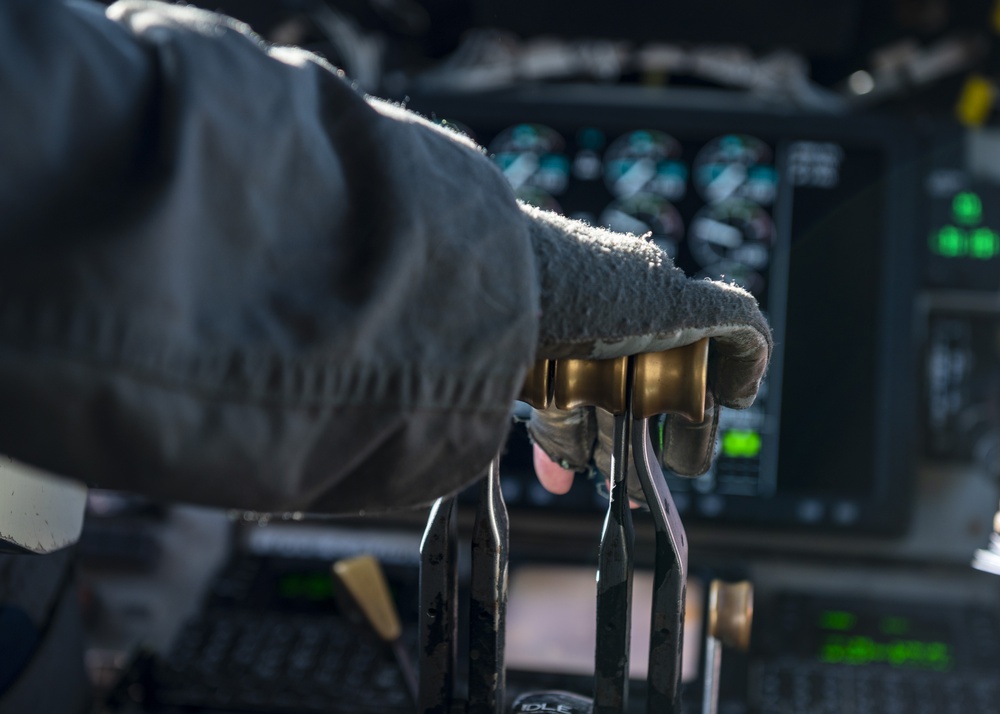 384th ARS Refuels Marine F/A-18 Hornets in Coronet across Pacific