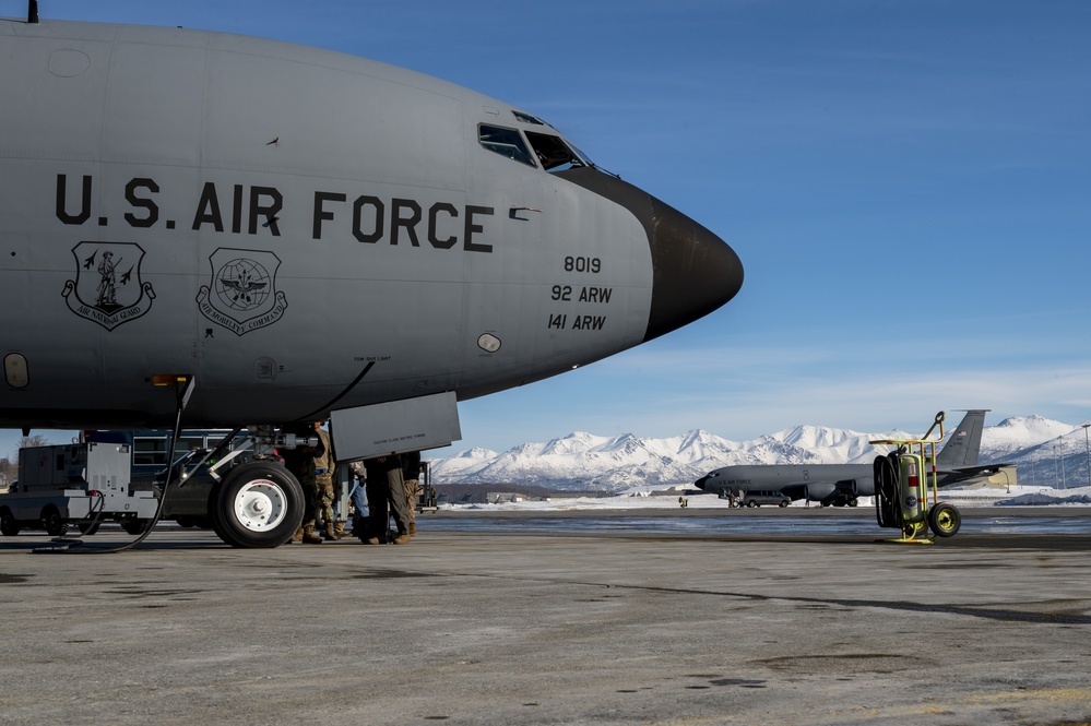 384th ARS Refuels Marine F/A-18 Hornets in Coronet across Pacific