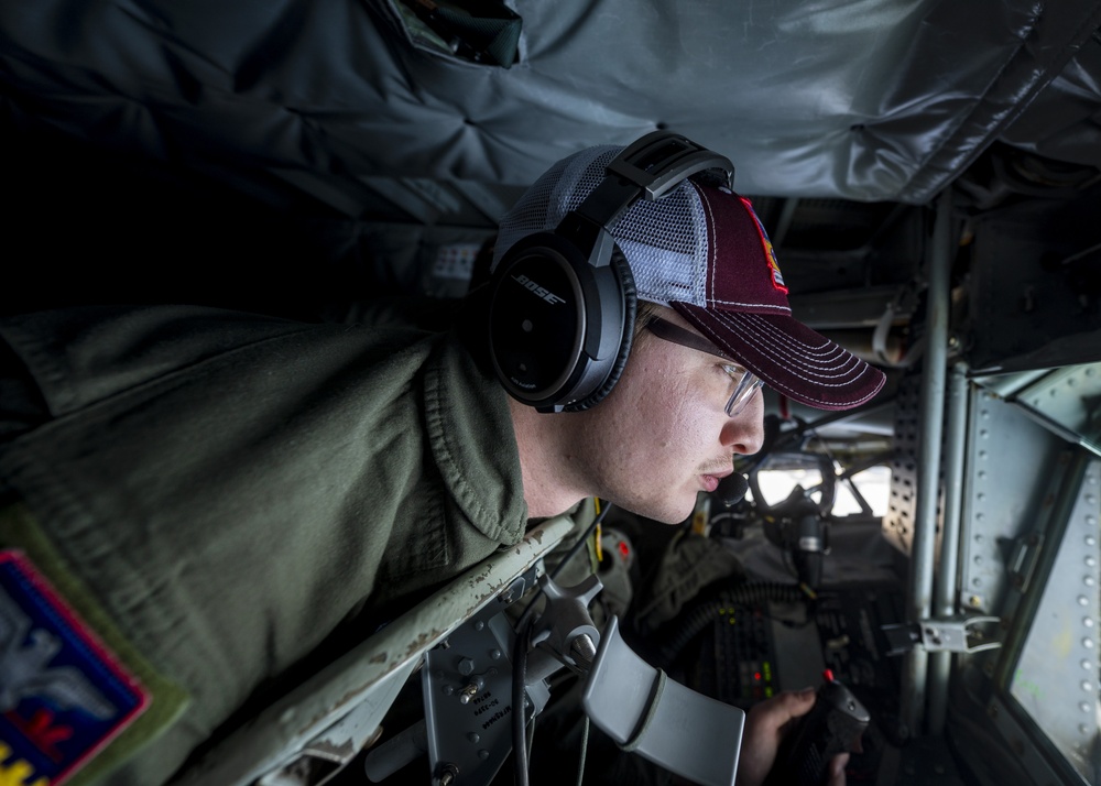 384th ARS Refuels Marine F/A-18 Hornets in Coronet across Pacific