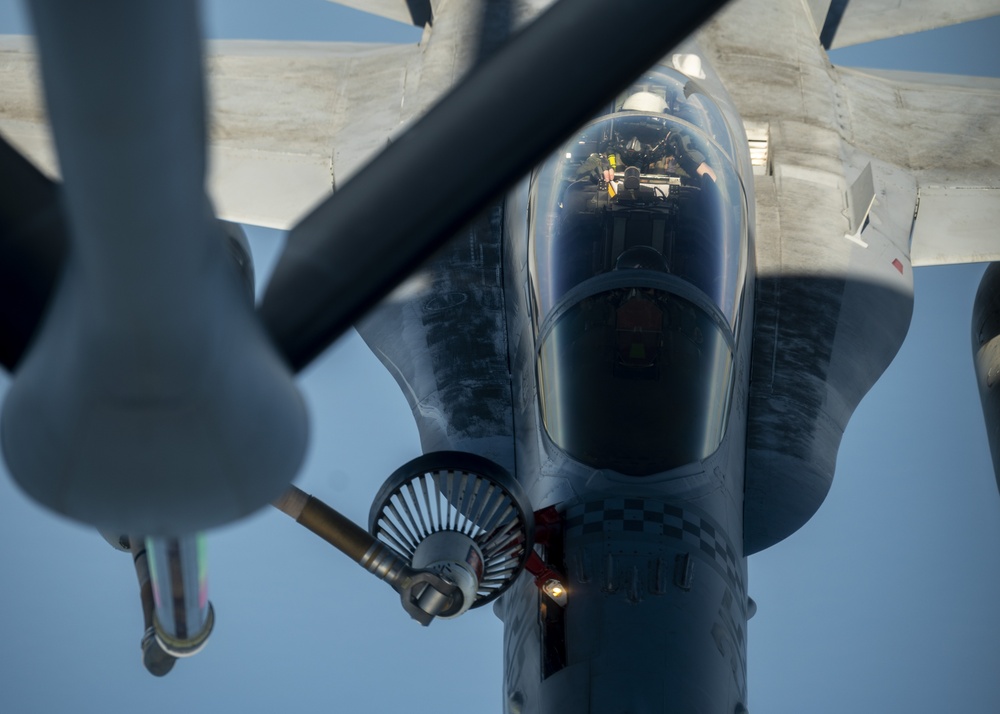 Fairchild, KC-135, F/A-18, Coronet, Air Refueling