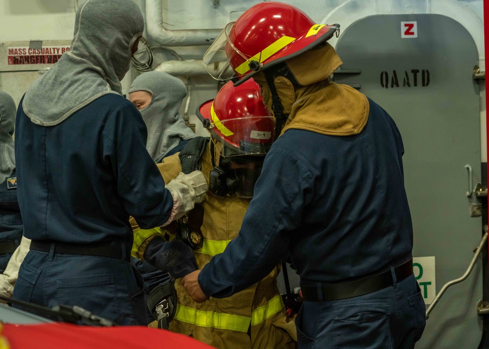 USS Carl Vinson (CVN 70) Conducts General Quarters Training