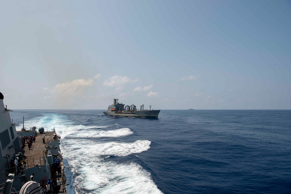 Wayne E. Meyer Conducts Underway Replenishment