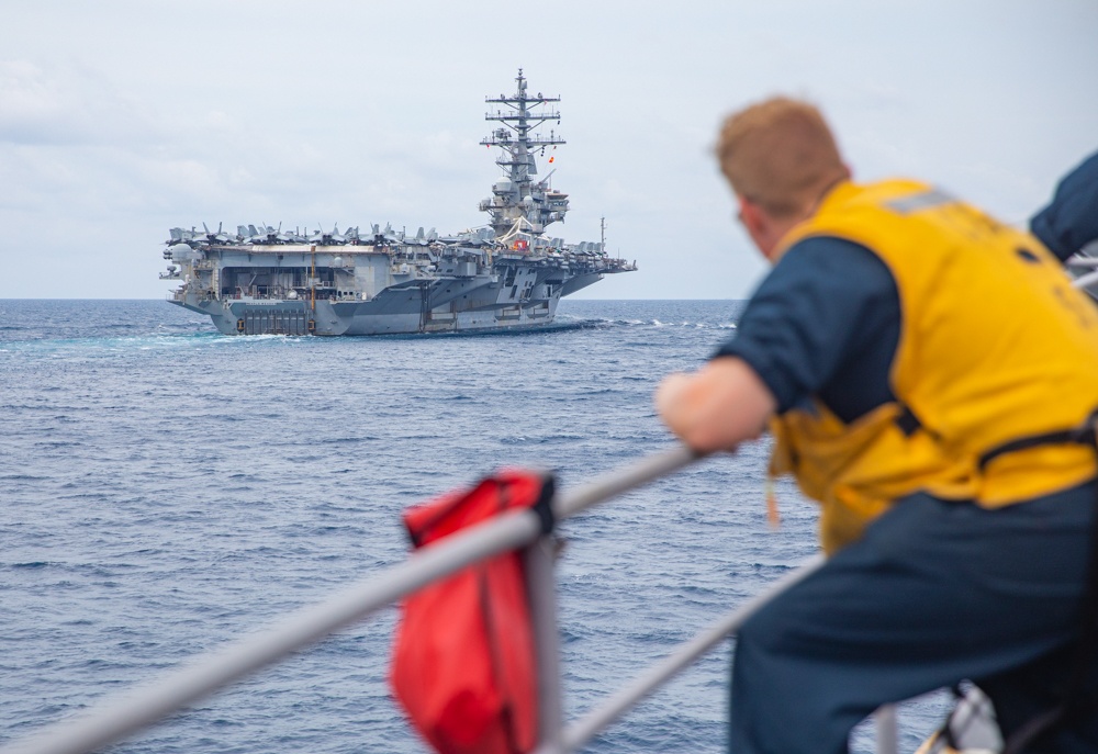 USS Antietam (CG 54) Fueling-At-Sea