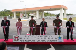 Hansen celebrates new main gate opening