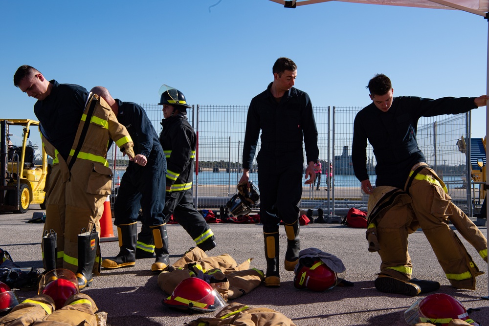 Firefighting Training Onboard USS Roosevelt (DDG 80)
