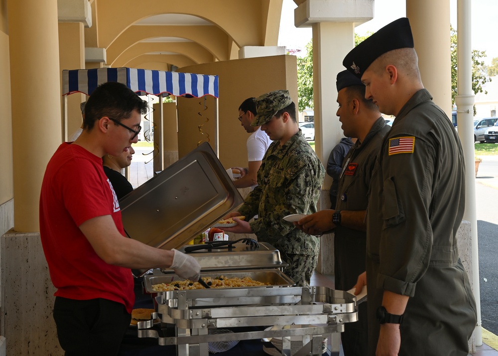 USO Troop Luncheon