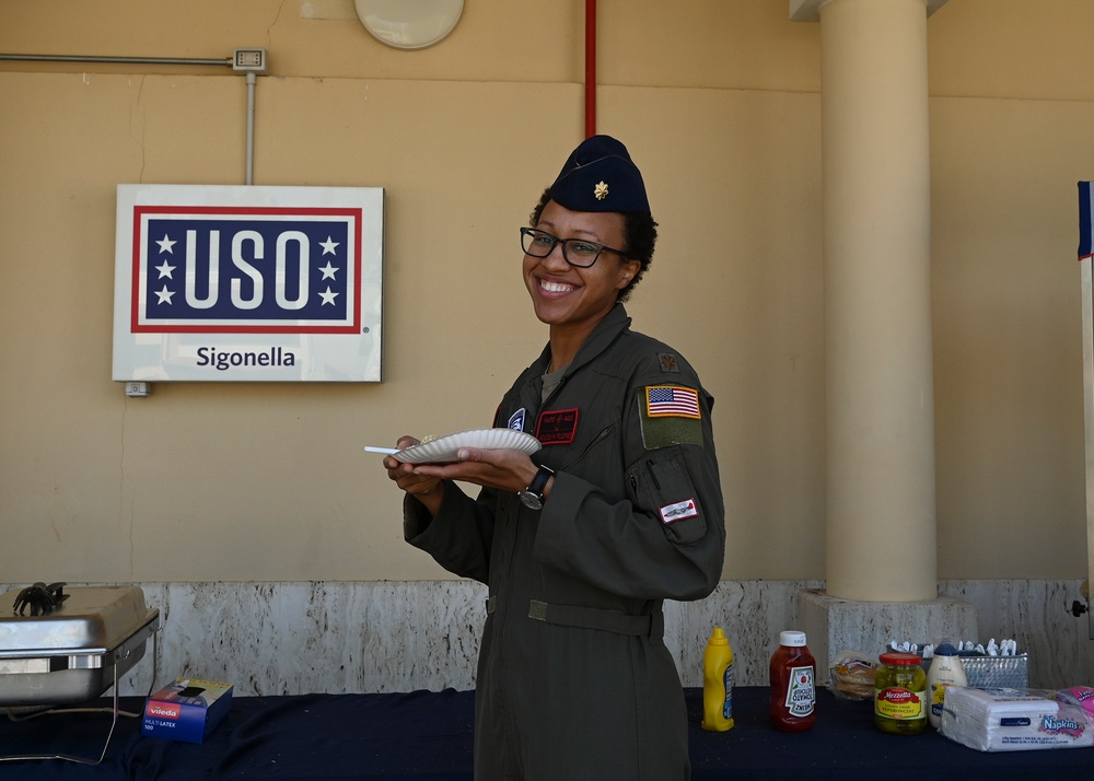 USO Troop Luncheon