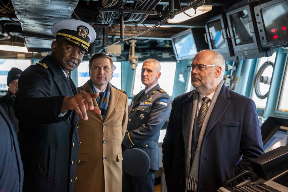 DVIDS - Images - President of Estonia Alar Karis Visits USS Porter ...