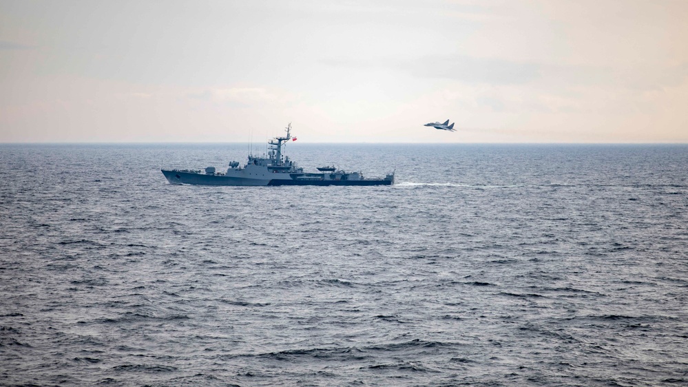 USS Porter Conducts Joint Operations with Polish Navy