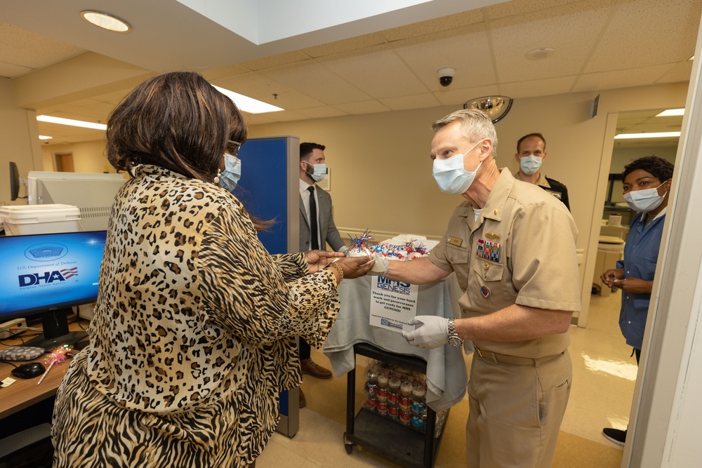 Walter Reed Leadership Deliver Cupcakes to Staff