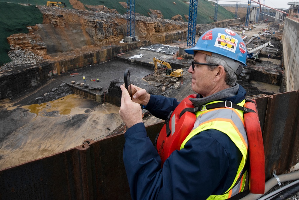 Roundtables serve stakeholders mega project updates