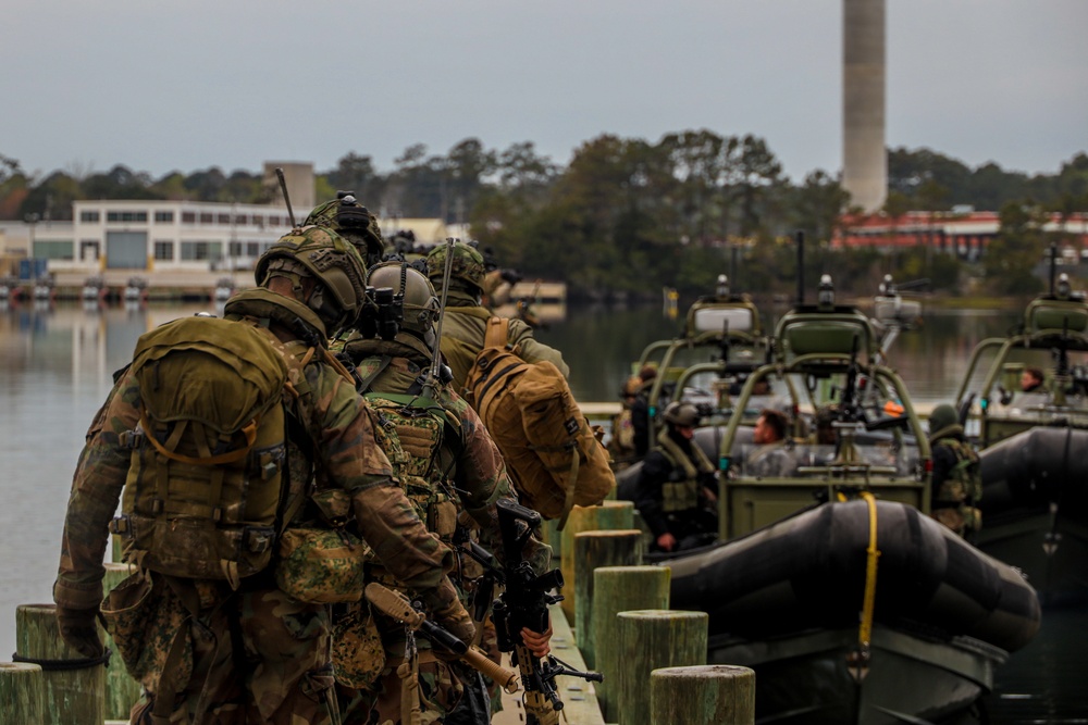 Dutch Marines Conduct an Amphibious Raid Training Exercise
