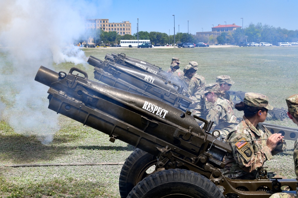 MEDCoE Female Salute Battery