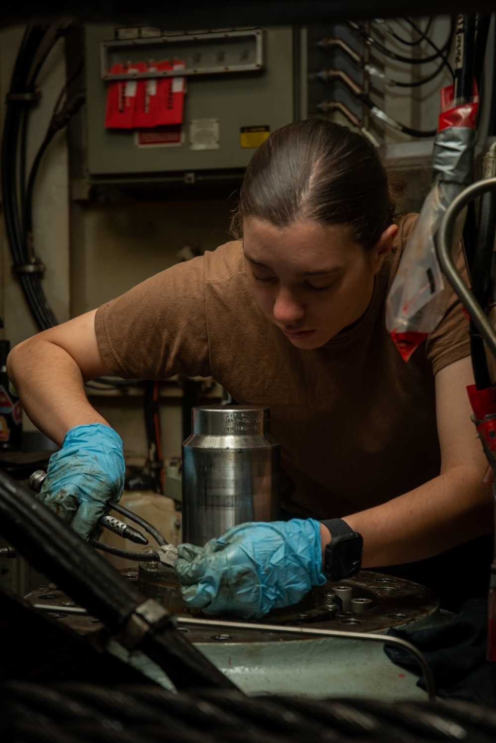 Arresting Gear Maintenance Aboard Nimitz