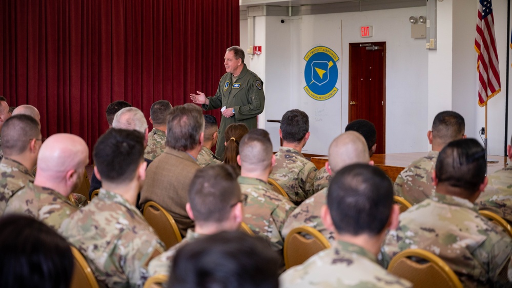 USAFE Commander Visits Morón Air Base