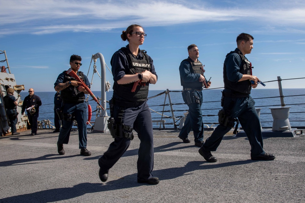 USS Nitze (DDG 94) Daily Operations