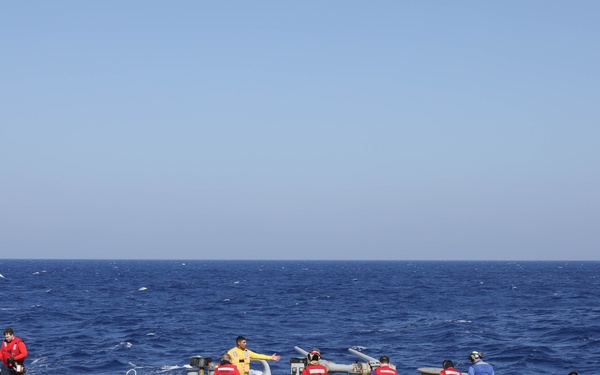 USS Ramage (DDG 61) FOD walk down