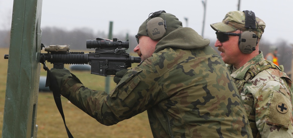 ILLINOIS NATIONAL GUARD SOLDIERS RECEIVE POLISH ARMED FORCES MEDAL