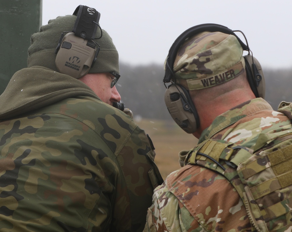 ILLINOIS NATIONAL GUARD SOLDIERS RECEIVE POLISH ARMED FORCES MEDAL