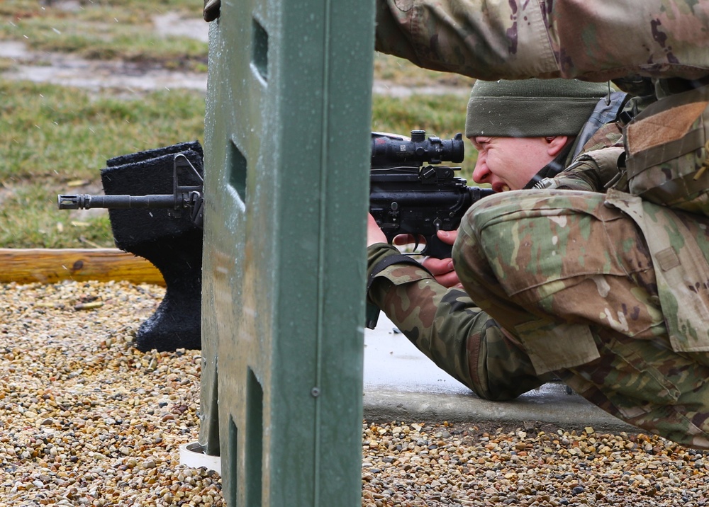 ILLINOIS NATIONAL GUARD SOLDIERS RECEIVE POLISH ARMED FORCES MEDAL