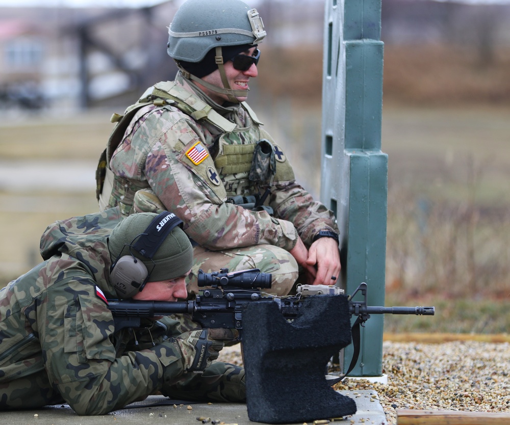 ILLINOIS NATIONAL GUARD SOLDIERS RECEIVE POLISH ARMED FORCES MEDAL