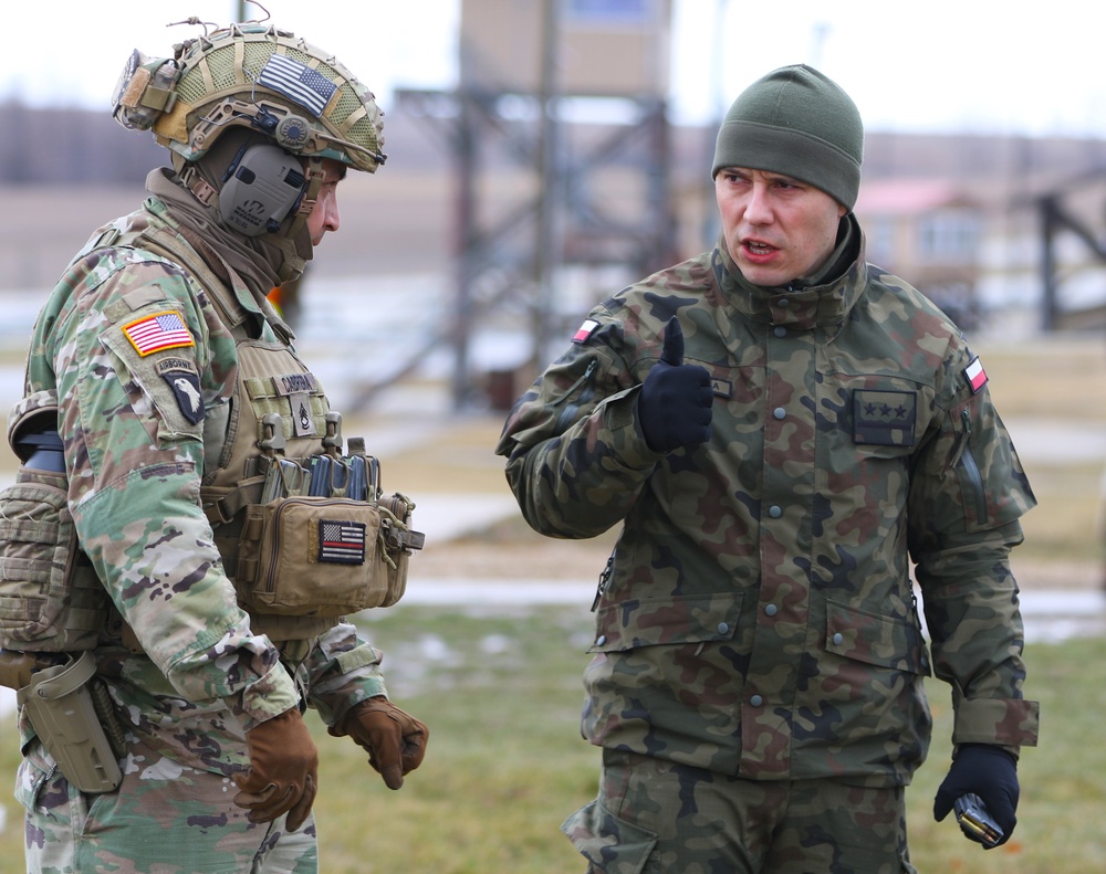 ILLINOIS NATIONAL GUARD SOLDIERS RECEIVE POLISH ARMED FORCES MEDAL