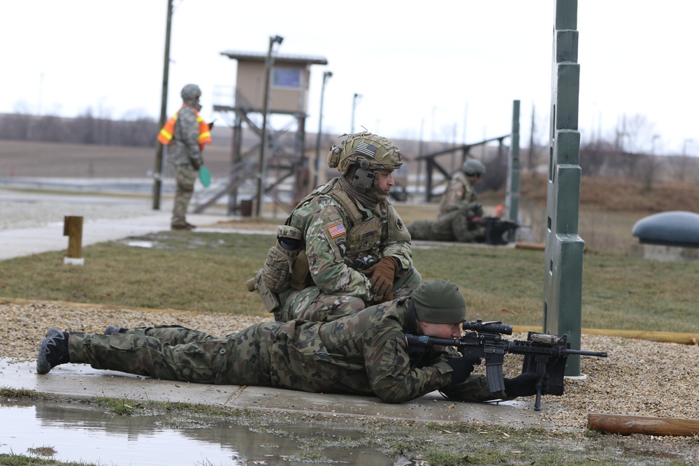 ILLINOIS NATIONAL GUARD SOLDIERS RECEIVE POLISH ARMED FORCES MEDAL