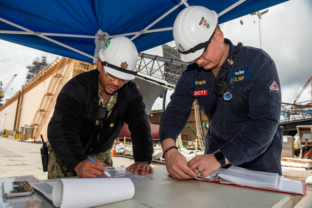 USS Essex Conducts DC Drill
