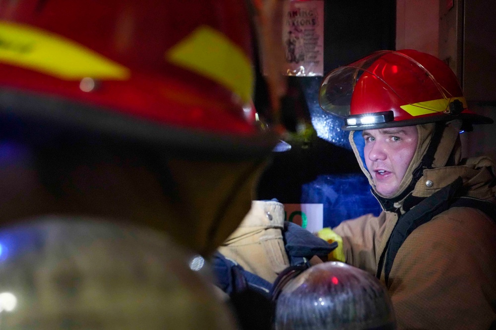 USS Essex Conducts DC Drill