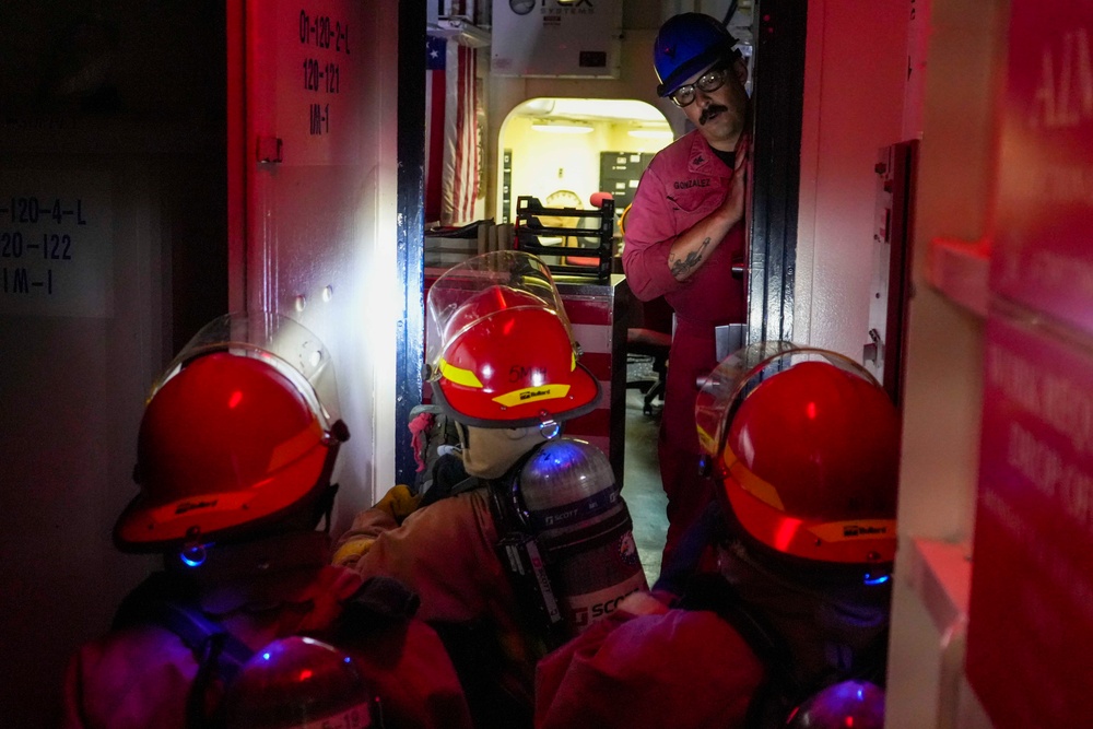 USS Essex Conducts DC Drill