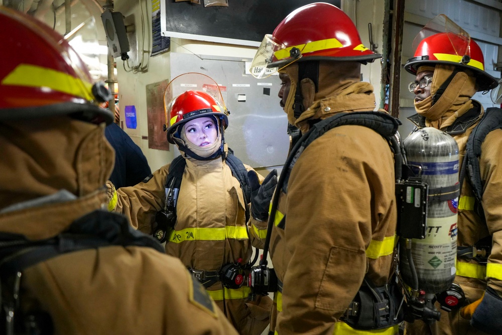 USS Essex Conducts DC Drill