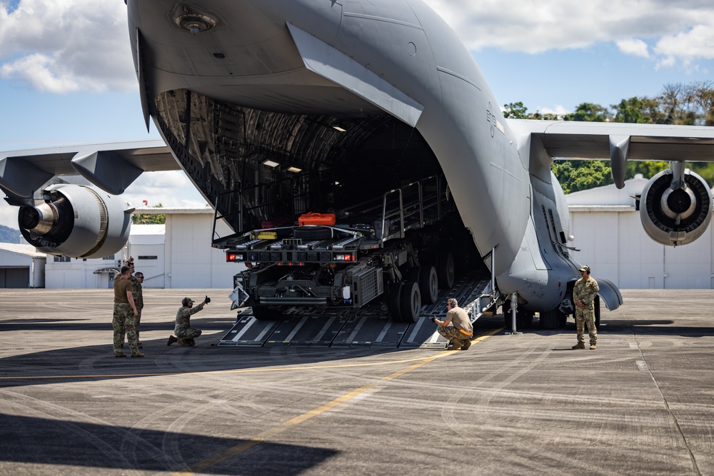 C17 Globemaster III Delivers Equipment in Support of Philippines Oil-Spill Response