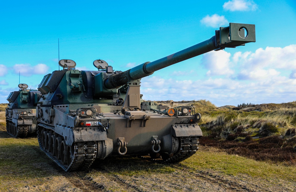 DVIDS - Images - Polish soldiers Fire the AHS Krab Down Range during Dynamic Front 23 [Image 1 of 2]