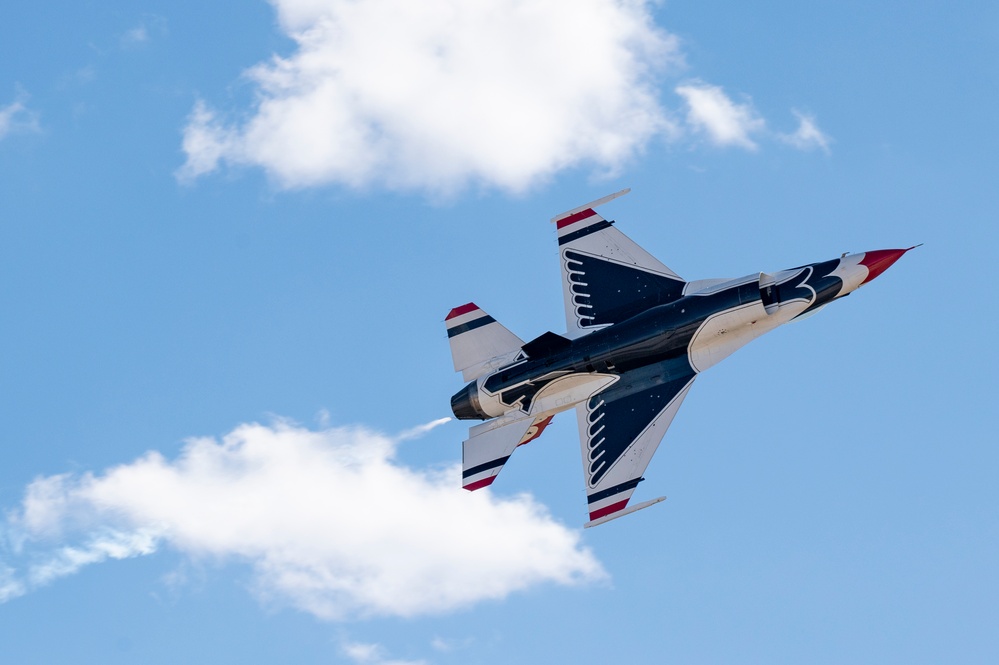 DVIDS Images Thunder and Lightning Over Arizona Air Show, Heroes